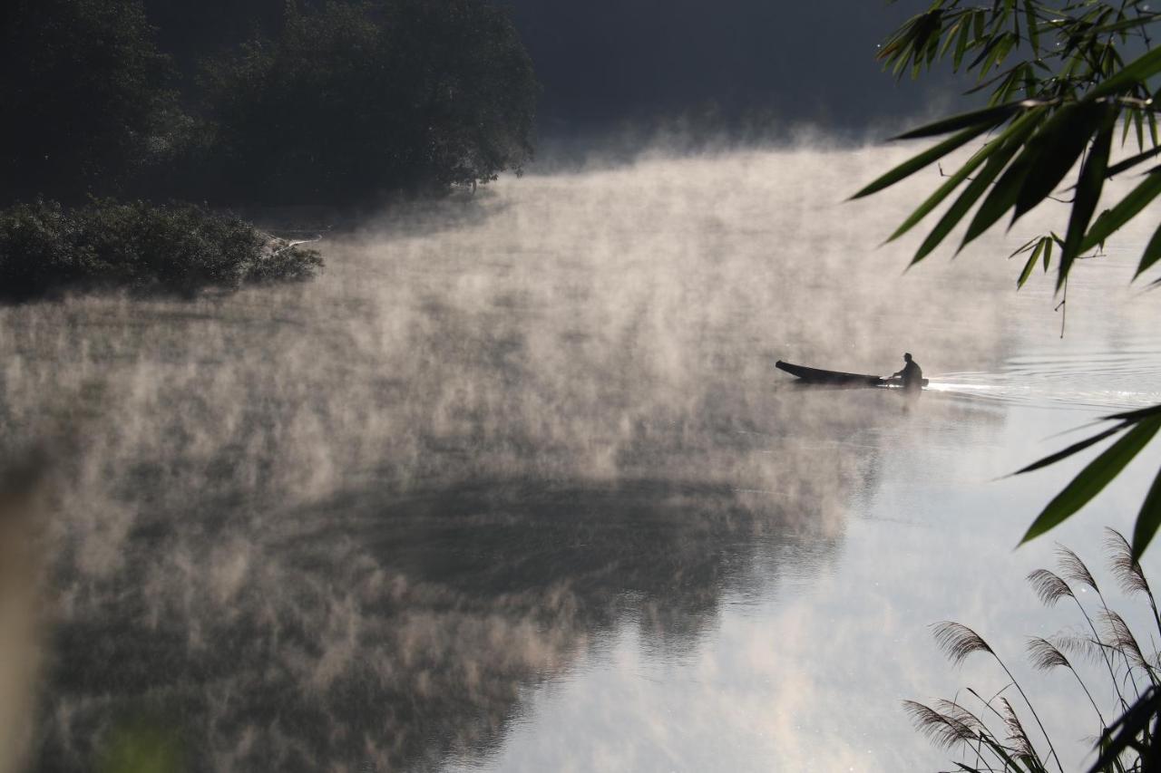 Ha Giang Riverside Hostel & Tour ภายนอก รูปภาพ
