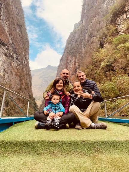 Ha Giang Riverside Hostel & Tour ภายนอก รูปภาพ